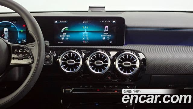 Mercedes-Benz A-Class 2020 — Фото 14/20