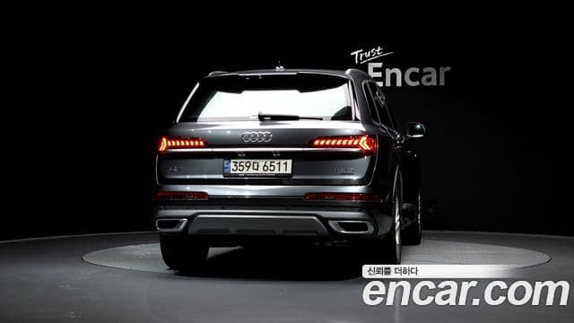 Audi Q7 2021 — Şəkil 4/20
