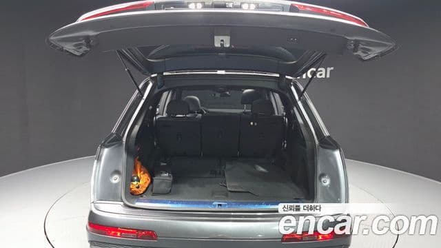 Audi Q7 2021 — Şəkil 20/20