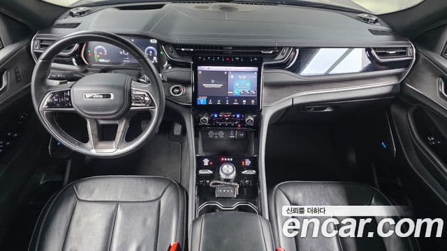 Jeep Grand Cherokee 2022 — ფოტო 7/20