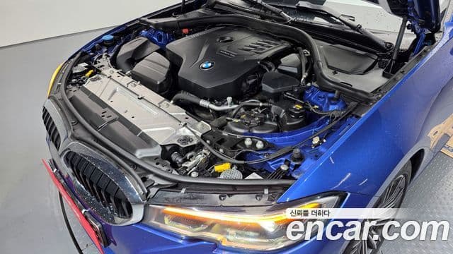 BMW 3 Series 2021 — фото 6 из 20