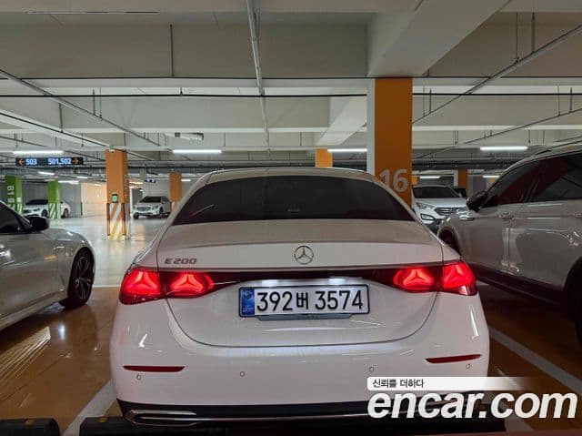 Mercedes-Benz E-Class 2025 — Şəkil 4/10