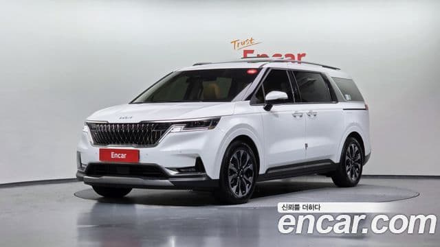Kia Carnival 2023 — ფოტო 12/20