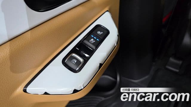 Kia Carnival 2023 — ფოტო 20/20