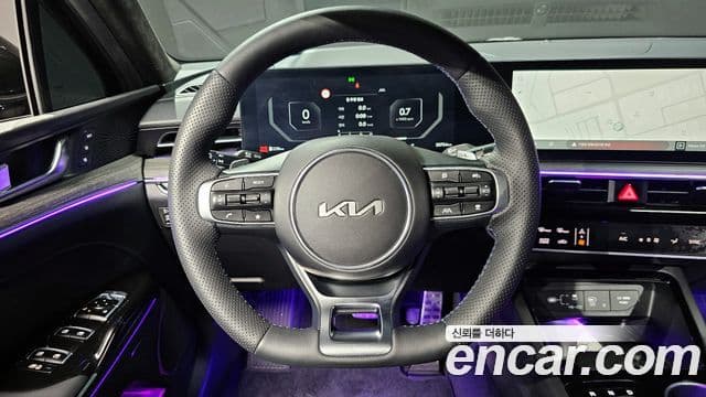Kia K5 2024 — ფოტო 13/20