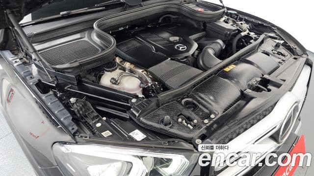 Mercedes-Benz GLE-Class 2022 — ფოტო 6/20