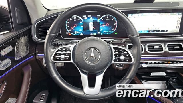 Mercedes-Benz GLE-Class 2022 — ფოტო 13/20