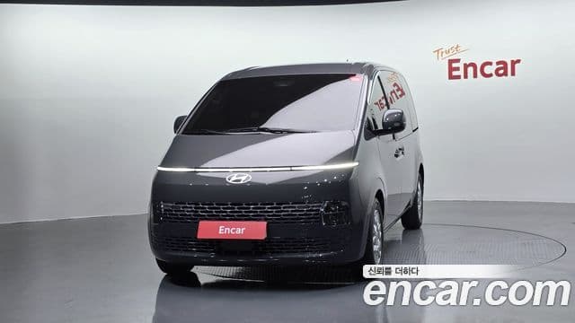 Hyundai Staria 2025 — Şəkil 1/20