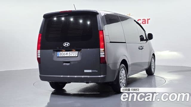 Hyundai Staria 2025 — Şəkil 2/20