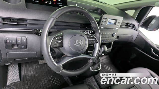 Hyundai Staria 2025 — Şəkil 13/20