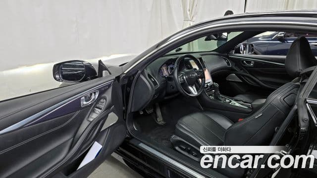 Infiniti Q60 2018 — Şəkil 10/20
