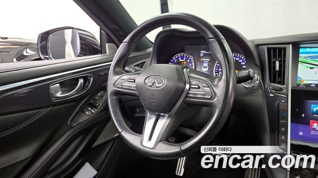 Infiniti Q60 2018 — Şəkil 13/20