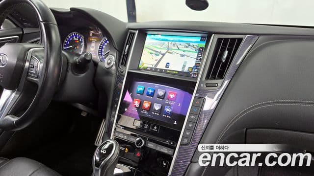 Infiniti Q60 2018 — Şəkil 14/20