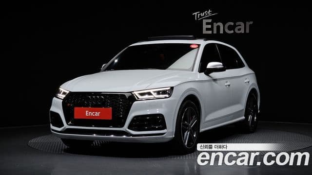 Audi Q5 2020 — ფოტო 1/20