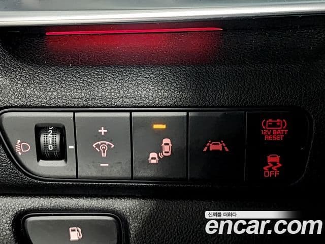 Kia Niro 2019 — ფოტო 7/17