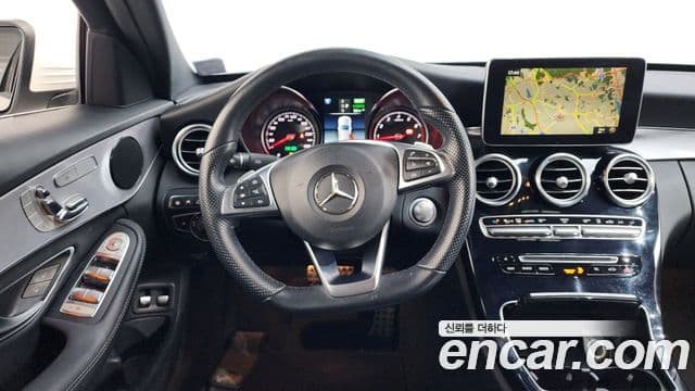 Mercedes-Benz C-Class 2018 — Şəkil 13/20