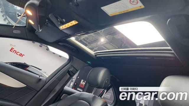Mercedes-Benz C-Class 2018 — Şəkil 18/20