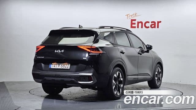 Kia Sportage 2021 — ფოტო 2/20