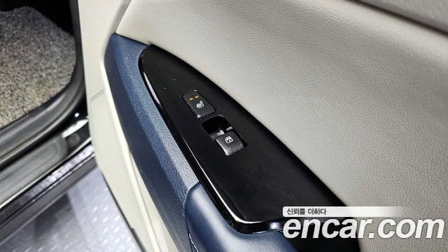 Kia Sportage 2021 — ფოტო 19/20