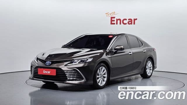 Toyota Camry 2022 — Şəkil 17/20