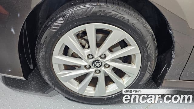 Toyota Camry 2022 — Şəkil 14/20