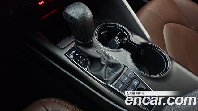 Toyota Camry 2022 — Şəkil 1/20