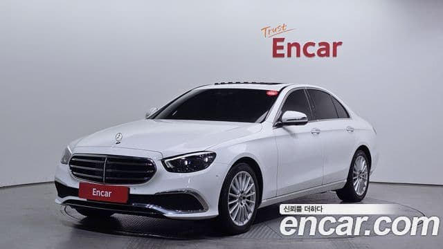 Mercedes-Benz E-Class 2022 — Фото 9/20