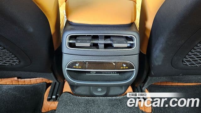 Genesis GV70 2021 — Şəkil 18/20