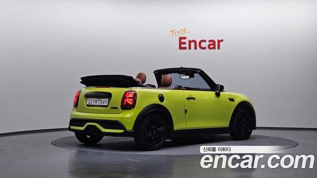 Mini Cooper S Convertible 2022 — ფოტო 2/20