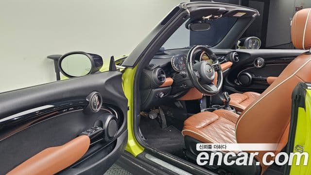 Mini Cooper S Convertible 2022 — ფოტო 10/20