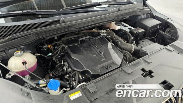 Kia Carnival 2022 — ფოტო 6/20