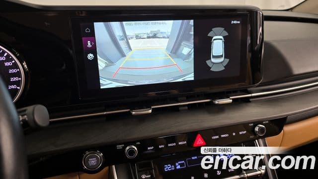 Kia Carnival 2022 — ფოტო 15/20