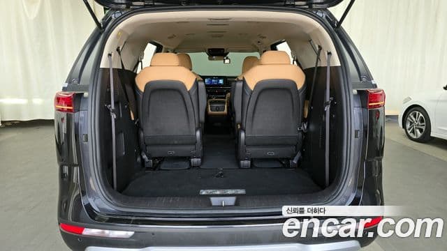 Kia Carnival 2022 — ფოტო 20/20