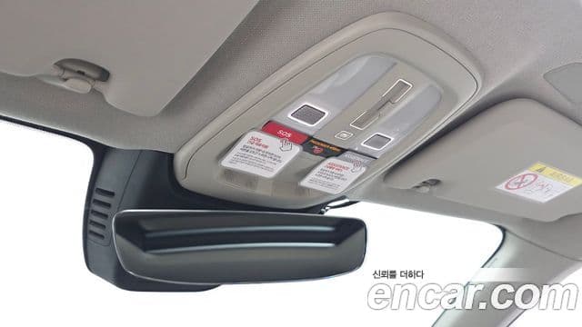 Volvo XC40 2026 — ფოტო 17/20