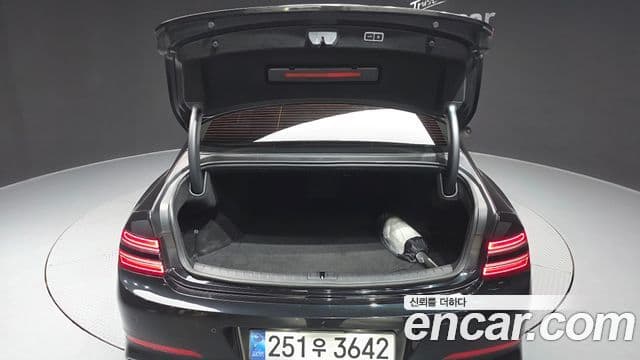 Genesis G80 2021 — Şəkil 9/20