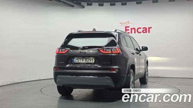 Jeep Cherokee 2021 — Şəkil 4/35