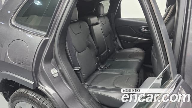Jeep Cherokee 2021 — Şəkil 3/35