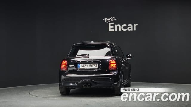 Mini Cooper S 2024 — ფოტო 4/20
