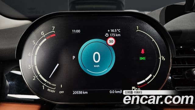 Mini Cooper S 2024 — ფოტო 8/20