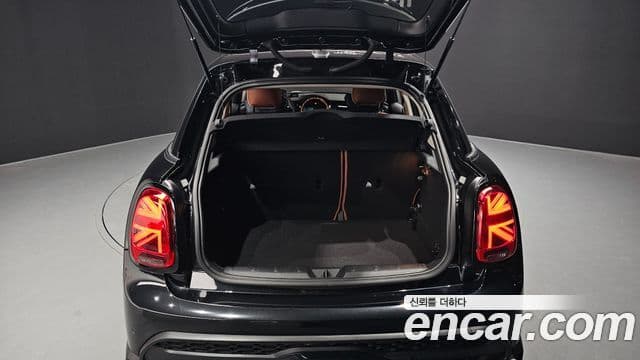 Mini Cooper S 2024 — ფოტო 20/20
