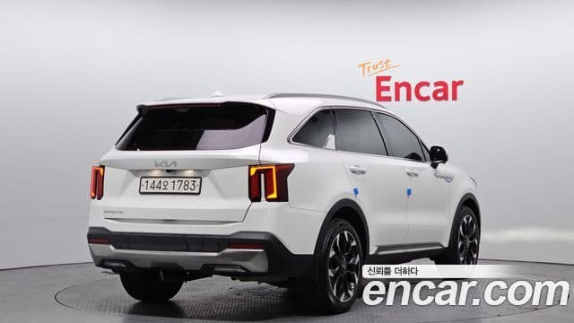Kia Sorento 2024 — ფოტო 2/20