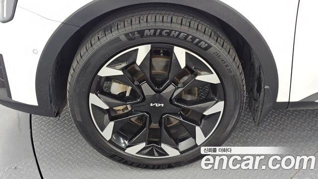 Kia Sorento 2024 — ფოტო 5/20