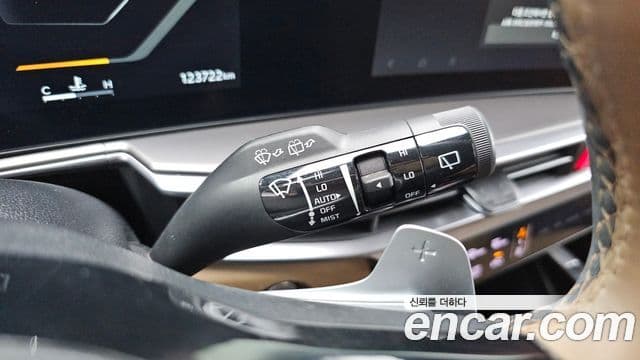 Kia Sorento 2024 — ფოტო 16/20