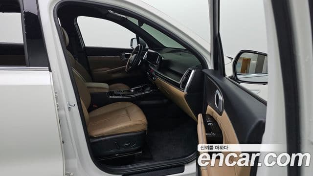 Kia Sorento 2024 — ფოტო 18/20