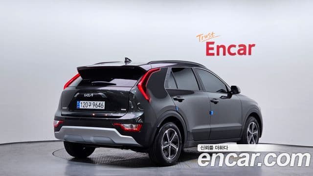 Kia Niro 2025 — ფოტო 2/20