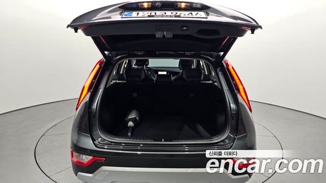 Kia Niro 2025 — ფოტო 15/20