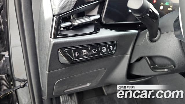 Kia Niro 2025 — ფოტო 19/20