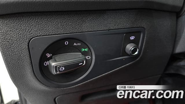 Volkswagen Tiguan 2021 — Photo 5/36