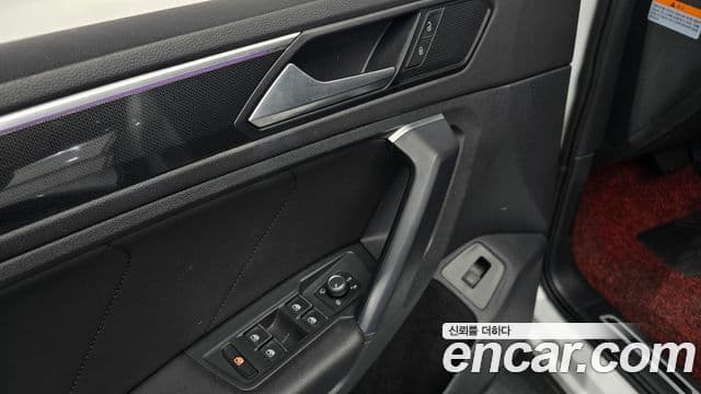 Volkswagen Tiguan 2021 — Photo 4/36