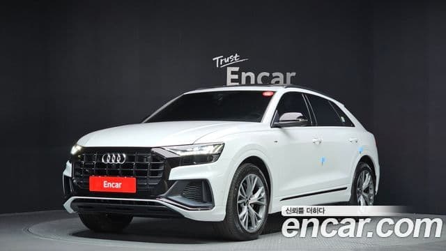 Audi Q7 2022 — Фото 1/20